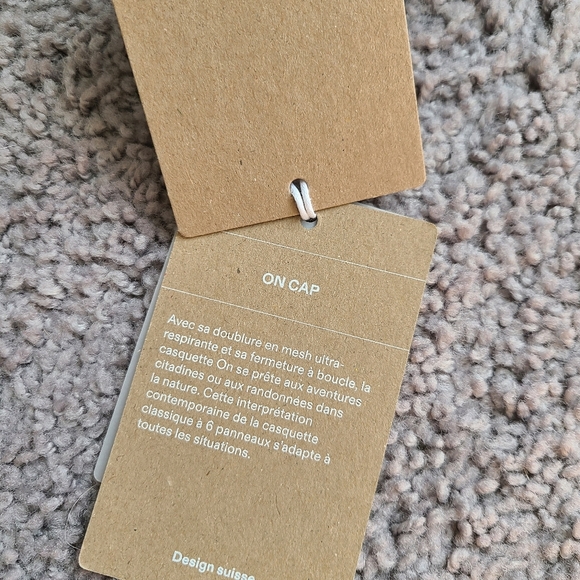 NWT On Running Unisex On Cap - Picture 8 of 9